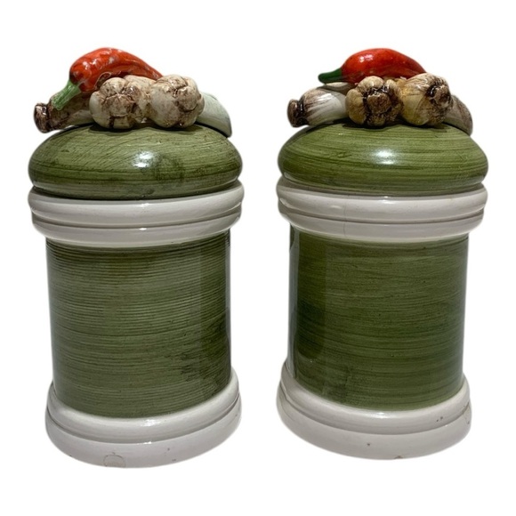 Vintage Large Vegetable Medley Ceramic Salt & Pepper Shakers - Picture 2 of 3